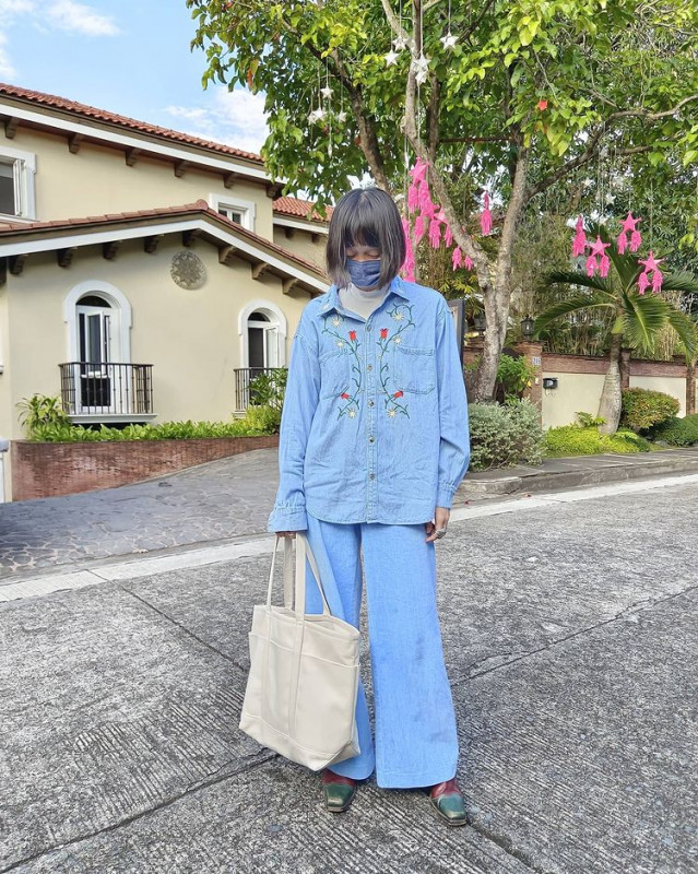 Denim on Denim Jeans: Wide-Leg Jeans,  Blue Jeans,  Denim,  Short hair  