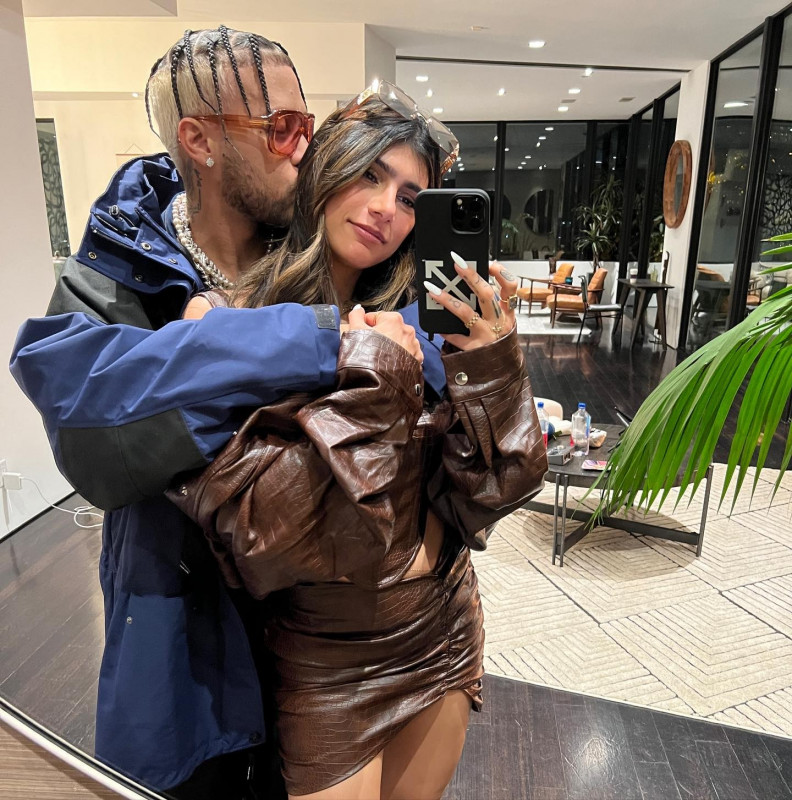 Instagram Selfie With Boyfriend Mia Khalifa: Selfie Poses For Girls  