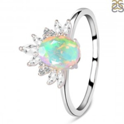 Best Opal Ring To Complement Your Bridal Look: 