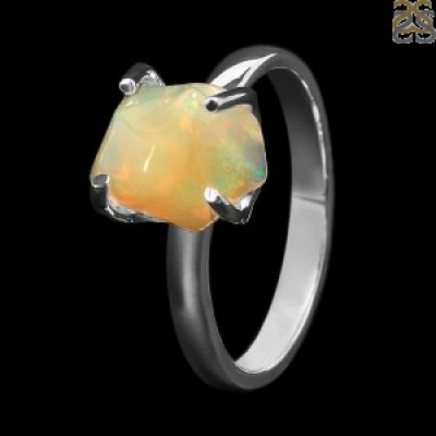 Upgrade Your Look with Beautiful Opal Ring: 