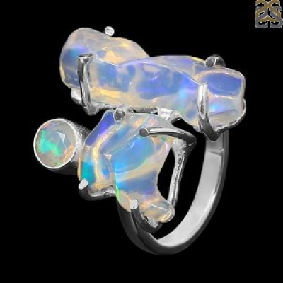 Ravishing Wedding and Engagement Opal Ring Collection: 