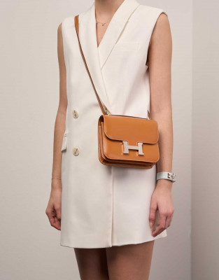 Do you lile Constance 18 gold?: 