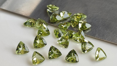 Tips to Buy the Perfect Peridot Gemstone: 