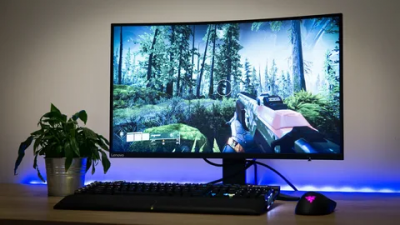 Experience Next-Level Gaming with Curved Monitors: 