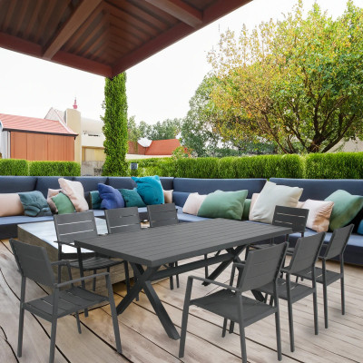 Aluminium Outdoor Table: 