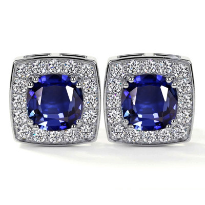 Natural Tanzanite Stud Earrings: 