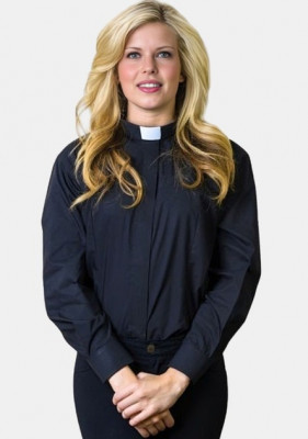Shop Women Clergy Shirts for Your Ministry Wardrobe: 