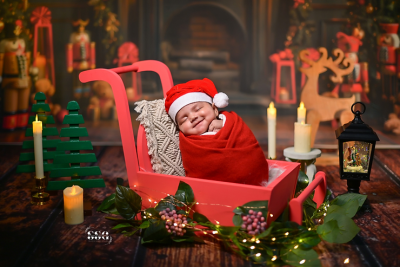 Perfect Props and Wraps for Newborn Photography: 