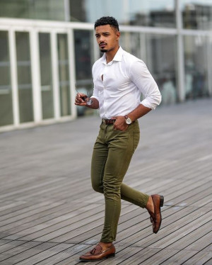 Outfit Stylevore with jeans, denim, trousers, dress shirt, cargo pants: 