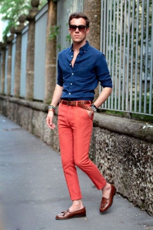 Outfit style with shirt, tartan, t-shirt, trousers, dress shirt: 