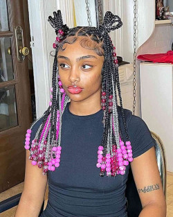 Those black braids are like a bloom of blushing beads!: Crochet braids,  hair extension,  Box braids  