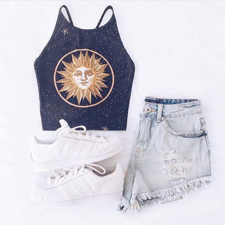 Shorts Outfit Sleeveless shirt, Summer vacation: summer outfits  