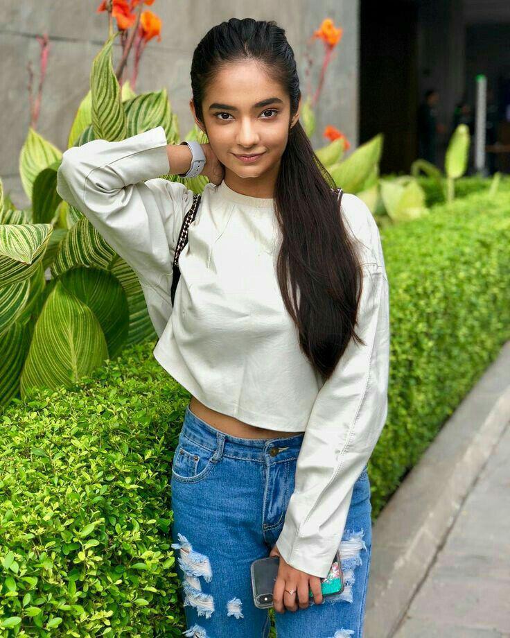 Anushka sen, Anushka Sen, Baal Veer: Anushka Sen,  Selena Gomez,  Baal Veer  