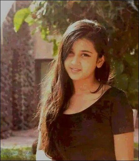 Roshni walia: Television show,  Faizal Khan,  Child actor,  Roshni Walia,  Roshni Walia Instagram  