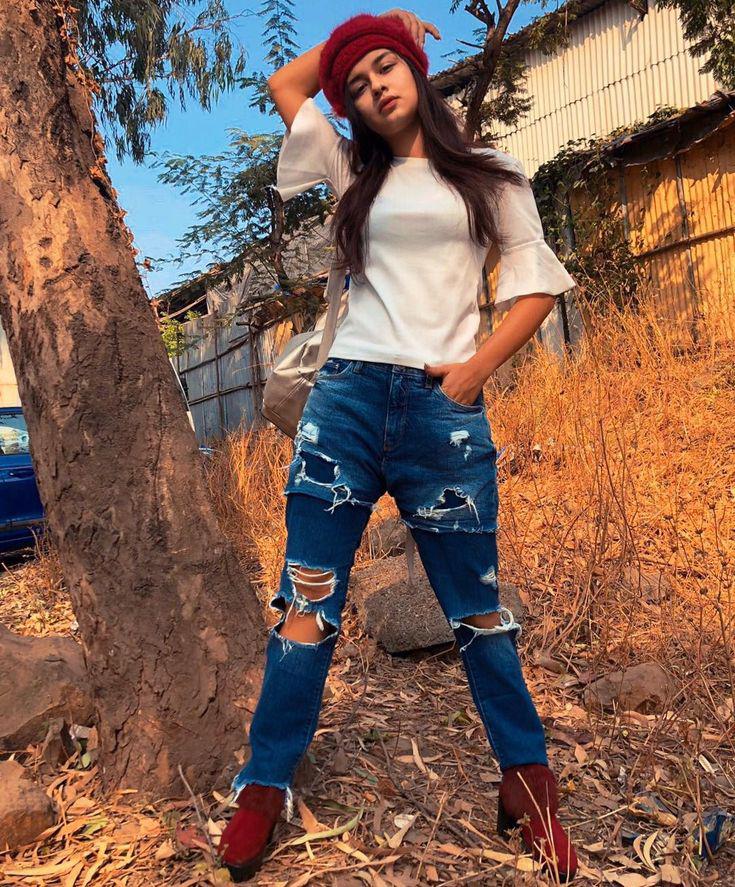 Avneet KaurNavneet Kaur: Avneet Kaur  