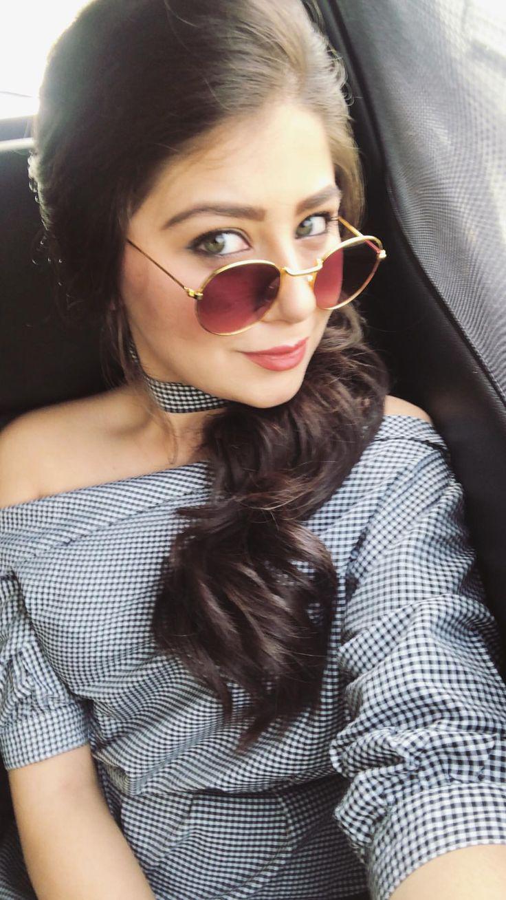 Bold and beautiful ruhi stylish, Yeh Hai Mohabbatein: Aditi Bhatia,  Justin Bieber,  Anita Hassanandani,  Ruhi Singh  