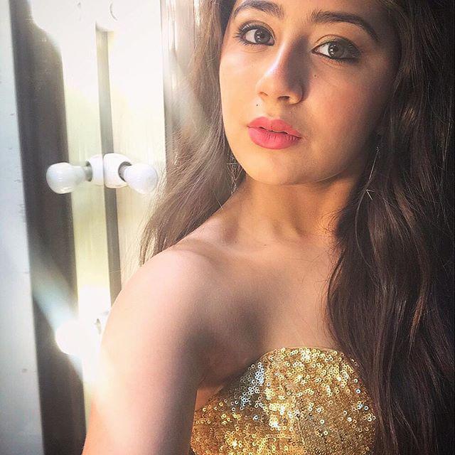 American style aditi bhatia lips, Yeh Hai Mohabbatein: Television show,  Pankti Sharma,  Avneet Kaur,  Child actor,  Aditi Bhatia,  Divyanka Tripathi  