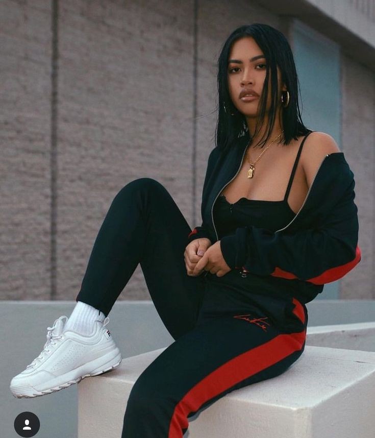 Baddie valentines day outfits: Grunge fashion,  DE MODA,  Casual Sporty Outfits  