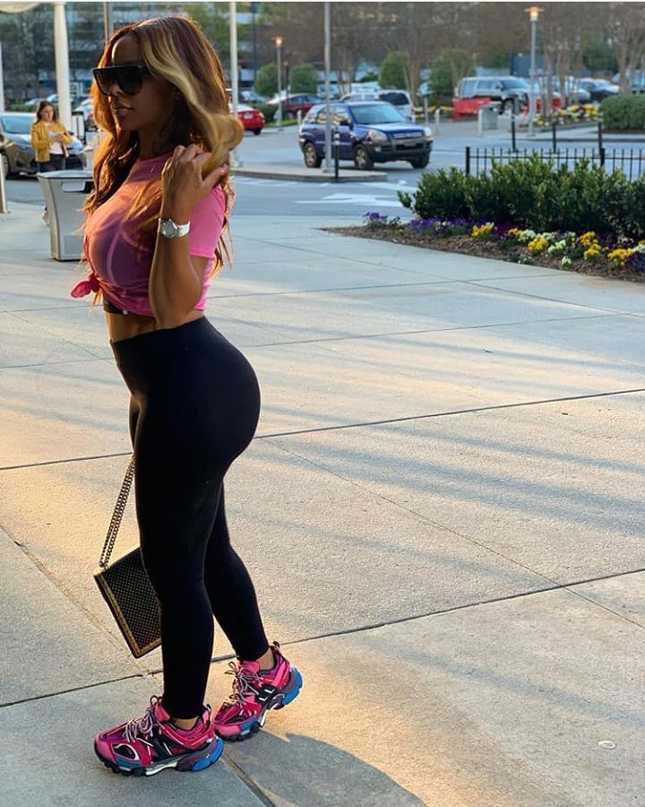 Hot black girls at walmart: 