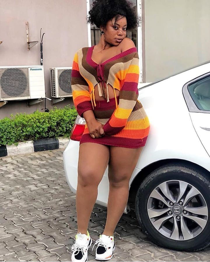 Waist cincher,  Kente cloth: Kente cloth,  Waist cincher  