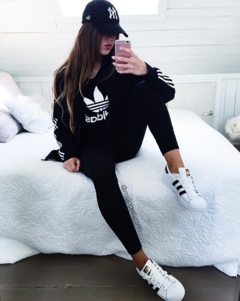 Adidas girls, Adidas Superstar, Adidas Yeezy: Adidas Originals,  Sporty Outfits,  Adidas Yeezy,  Adidas Superstar  