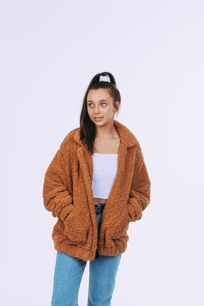 Emma Chamberlain Inspired Winter Outfit: Los Angeles,  Teddy Jacket,  Emma Chamberlain  