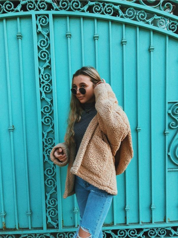 Teddy Coat Outfit Ideas For Winter: Fur clothing,  Teddy Jacket,  Emma Chamberlain,  Furry Coat  