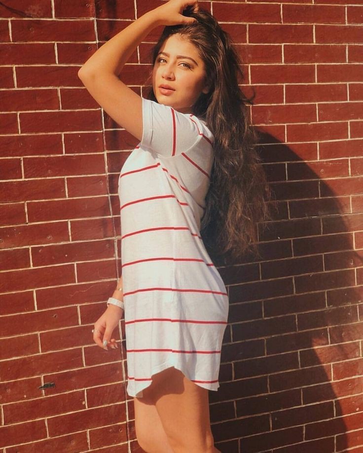 Perfectly Crafted Instagram Aditi Bhatia: Aditi Bhatia,  Radhika Madan  