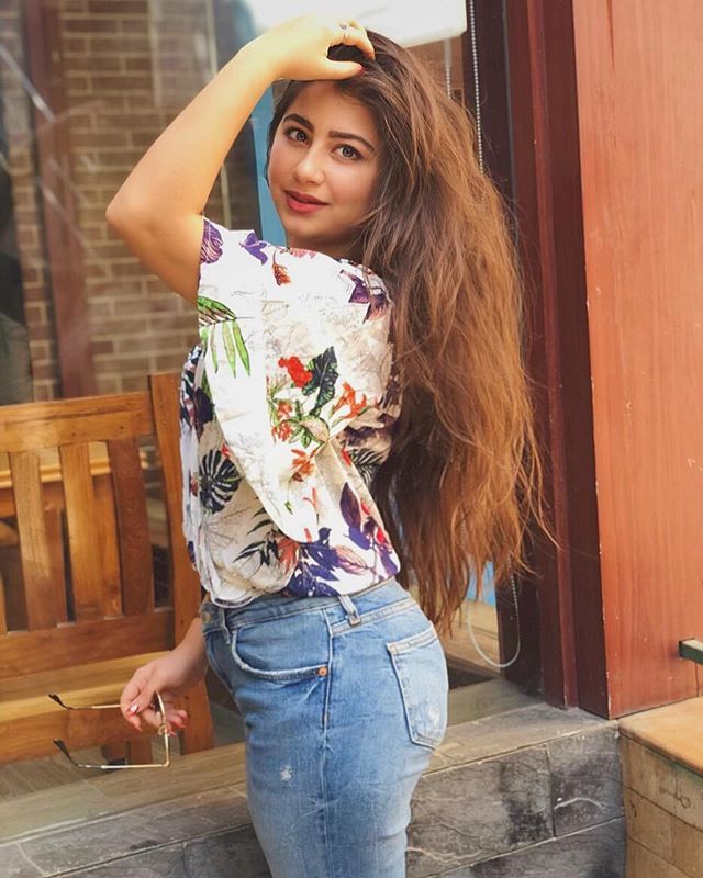 Aditi Bhatia In Long Hair: Roshni Walia,  Aditi Bhatia,  Ruhi Singh  