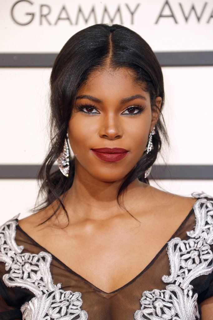 Classic Red Lip Makeup Look: Red Carpet Dresses,  Grammy Awards,  African Girl Makeup  