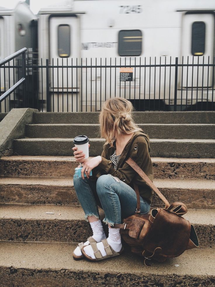 Birkenstock white socks outfit, Janessa Leone: Birkenstock,  Janessa Leone  