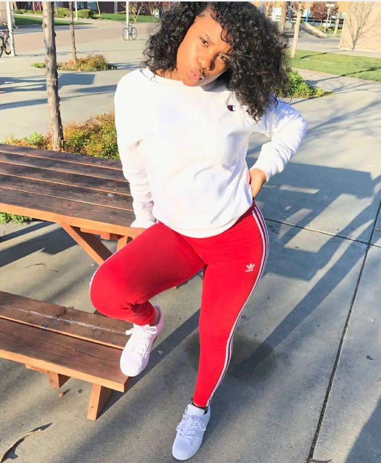 Feelin' like Sporty Spice on campus with her red track pants and white sneakers!: Grunge fashion,  Baddie Outfits,  DOPE TEENS  