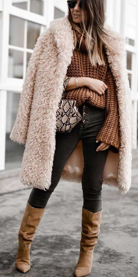 Wear anywhere style teddy coat, Fur clothing: winter outfits,  Fur clothing,  Animal print,  Fake fur,  Polar fleece,  Furry Coat,  Street Outfit Ideas  