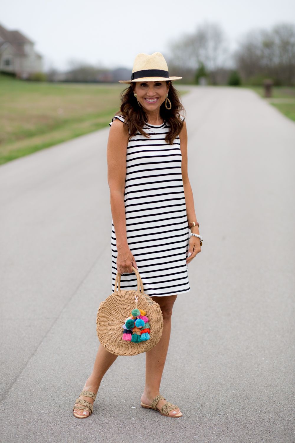 Dresses For Flat Shoes: Ballet flat,  Flat Shoes Outfits  