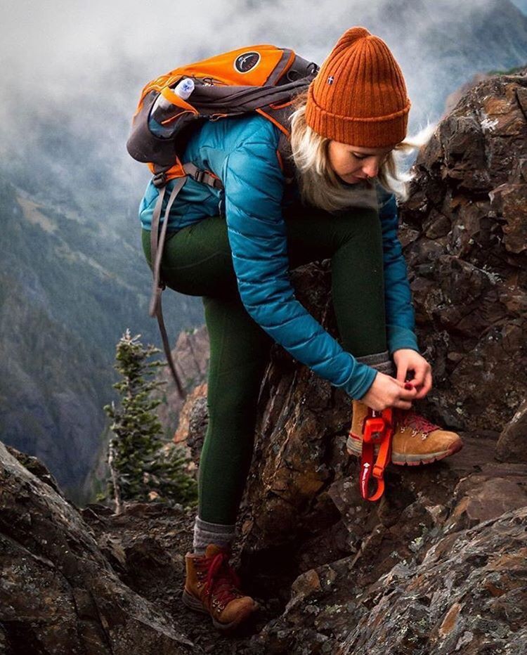 Best Hiking Shoes Outfits For Winter, Survival skills, Hiking equipment: Boot Outfits,  Hiking boot  