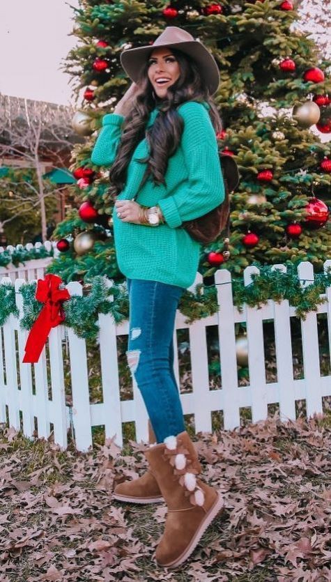 Outfit Ideas With Sweaters, Koolaburra by UGG, Winter clothing: winter outfits,  Christmas tree,  Sweaters Outfit  