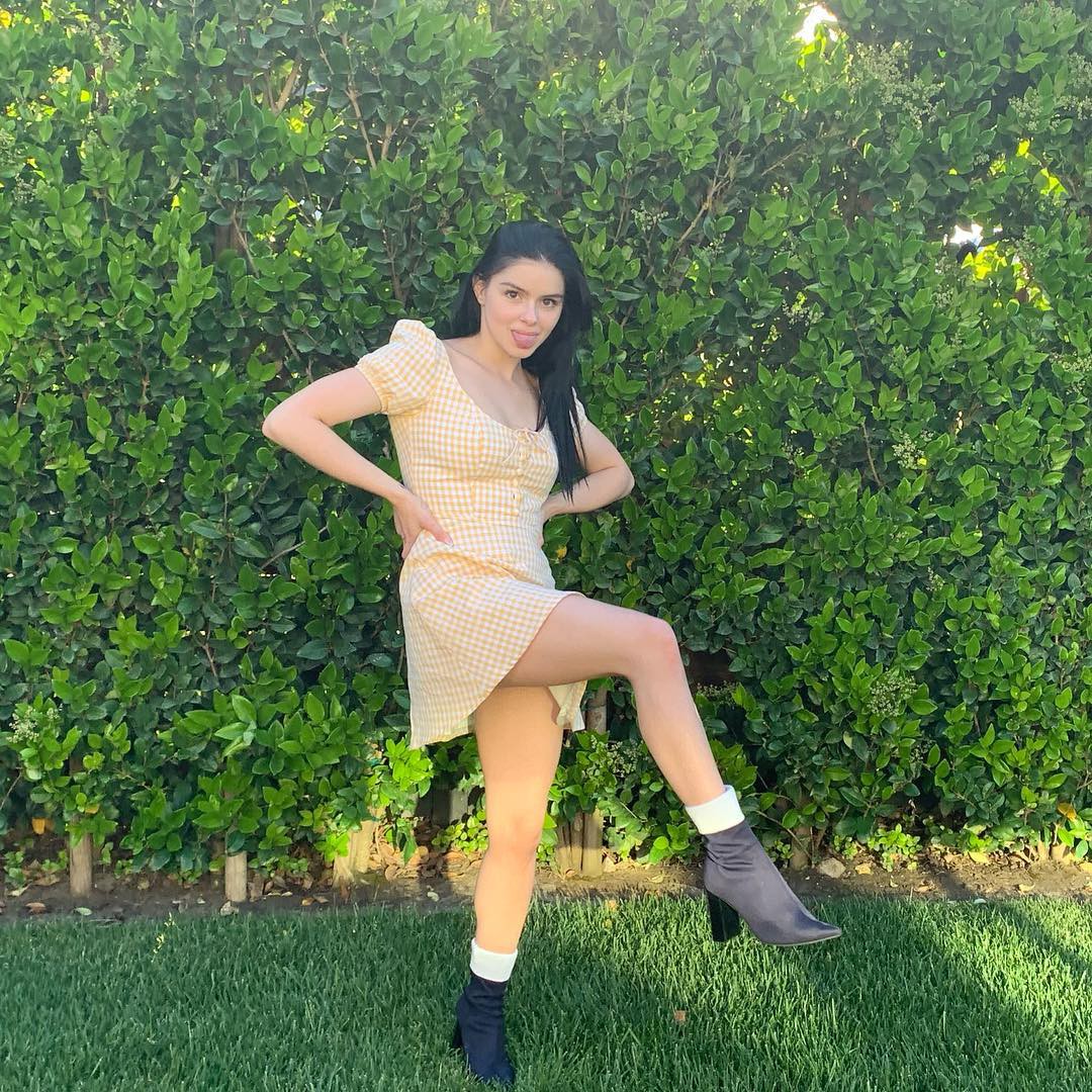 Ariel Winter Instagram Photos, Ariel Winter, Modern Family: Ariel Winter,  Levi Meaden,  Hot Instagram Models,  Street Style  