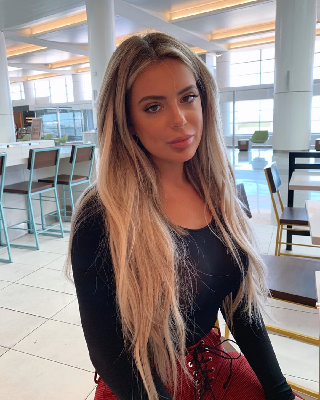 Brielle Biermann Instagram Pictures, Teddi Jo Mellencamp, Shahs of Sunset: Hot Instagram Models  