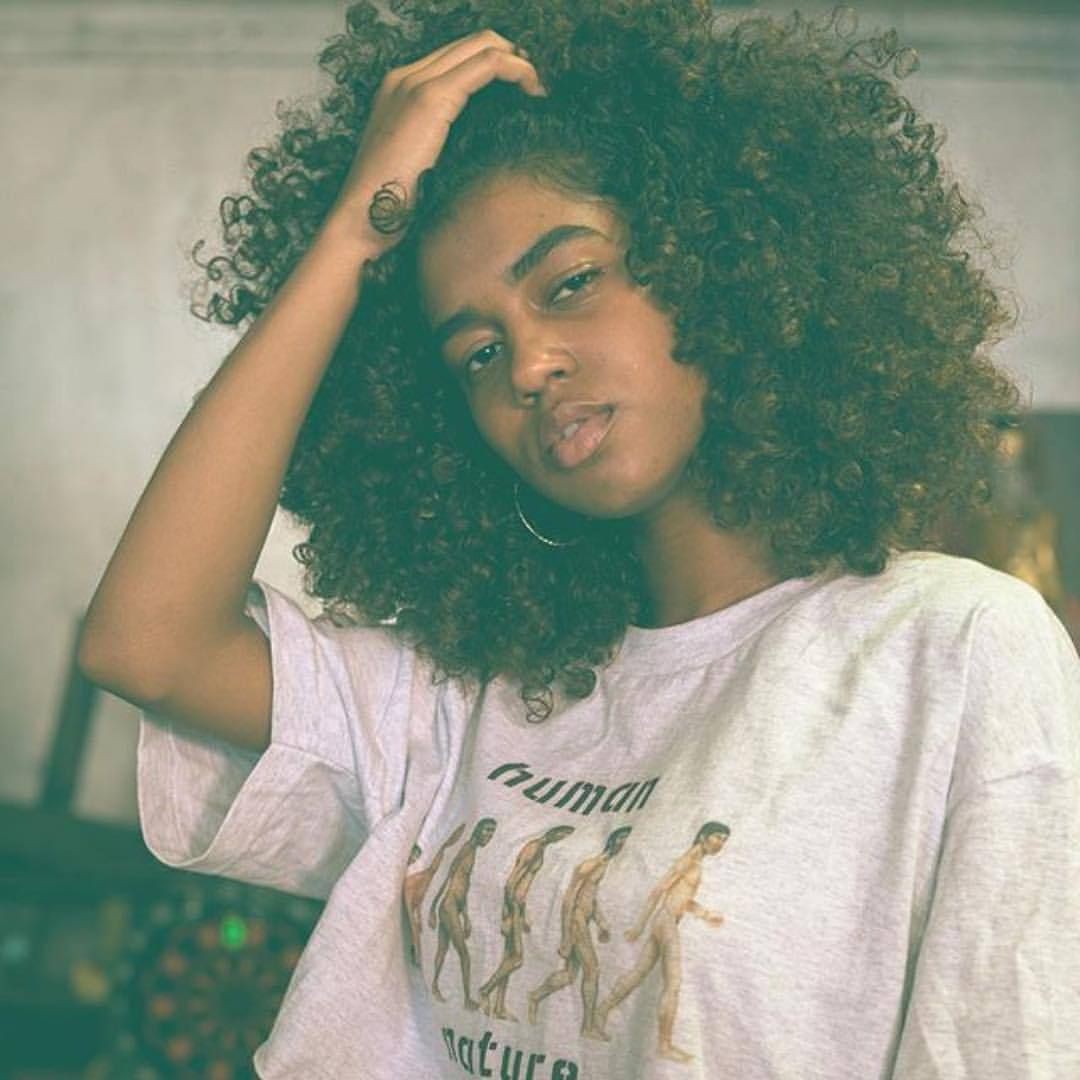 Beautiful Black Women, Black hair, Big hair: Long hair,  Hair Color Ideas,  Brown hair,  Black Women,  Surfer hair,  Big hair,  Black hair  