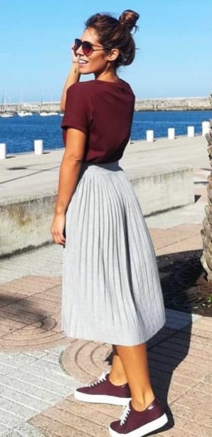 Gray pleated skirt outfit, Casual wear: Cocktail Dresses,  Church Outfit,  Casual Outfits,  Pleated Skirt  