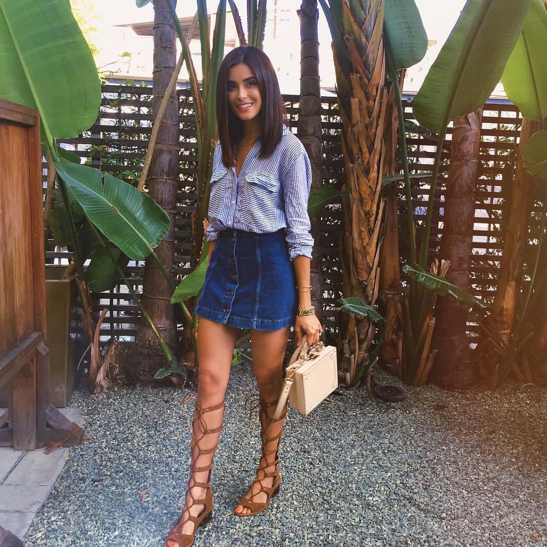 Ways to style a sazan hendrix instagram, Denim skirt: Denim skirt,  Skirt Outfits,  Casual Outfits,  Denim Shirt  