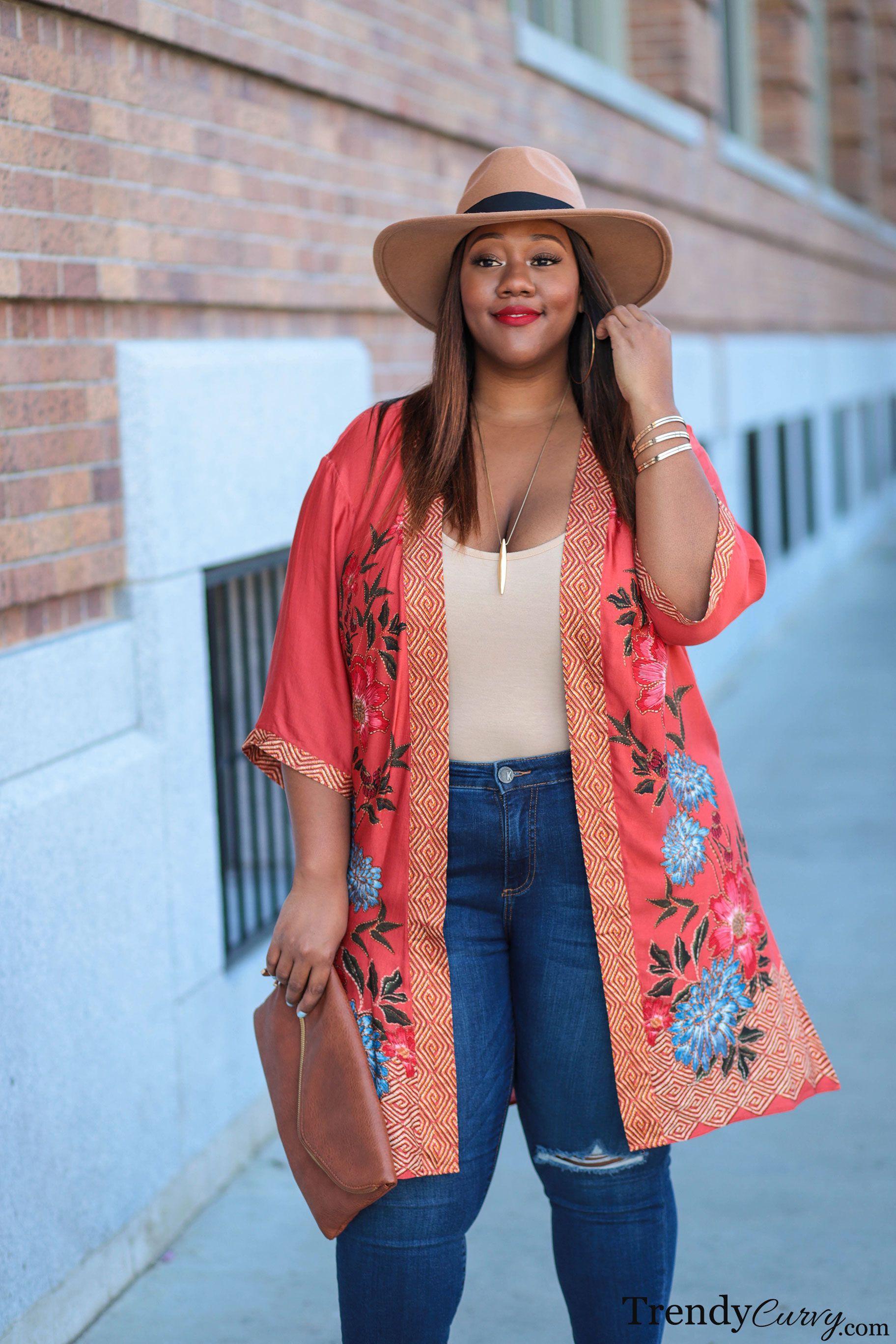 Trendy Curvy Kimono Outfit Inspiration: kimono outfits,  Kimono Outfit Ideas  