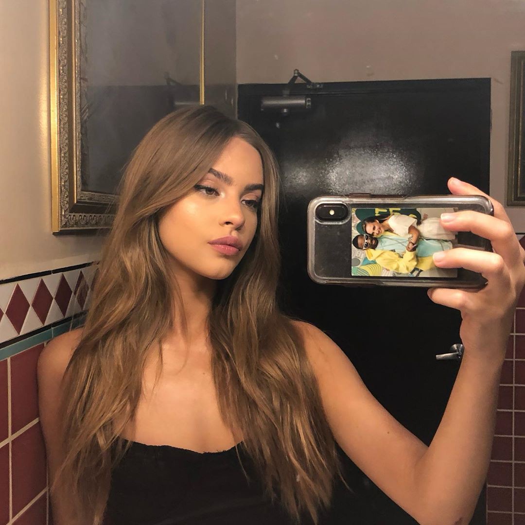 Selfie Bridget Satterlee Snaps Instagram: Instagram photos,  Hot Instagram Models,  most liked Instagram photo,  top Instagram models,  Bridget Satterlee,  Selfie Poses For Girls  