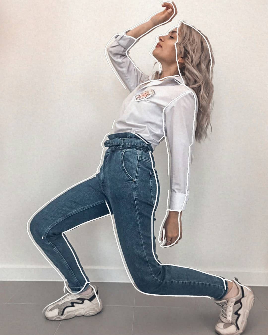 white dress for women with denim, jeans, legs pic: White Jeans,  Cute Hairstyles,  Denim Outfits  