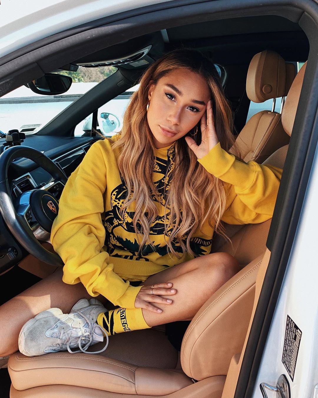 Eva Gutowski hot legs picture, Long Hair Ideas, Hot Model: Long hair,  Hot Model,  Hot Eva Gutowski  