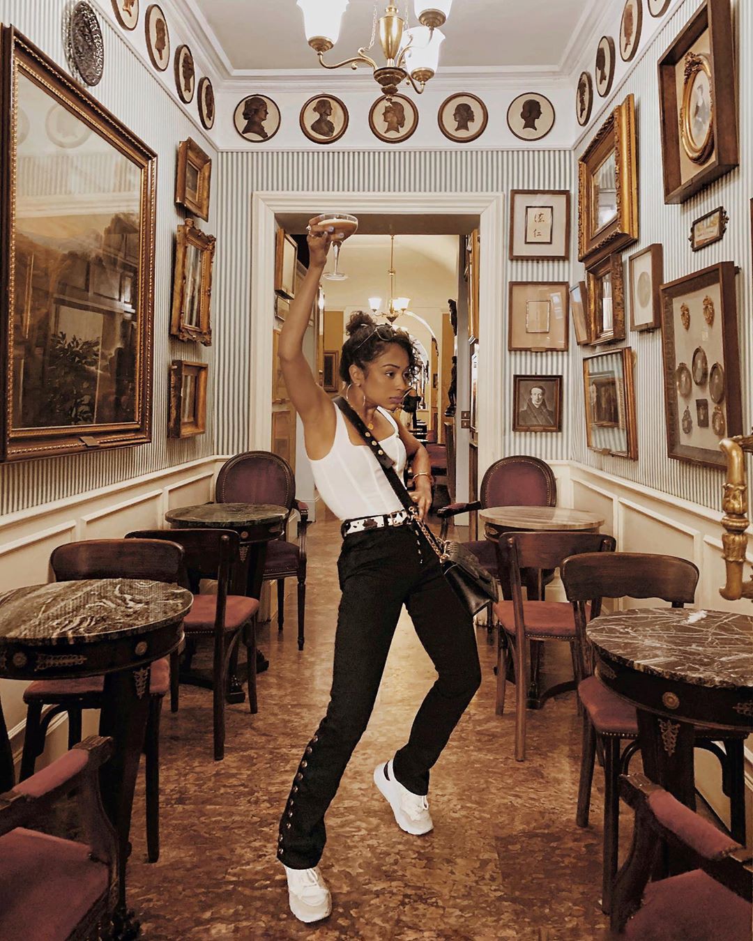 Liza Koshy, interior design, furniture, room: Liza Koshy,  Interior Design,  Liza Koshy Instagram  