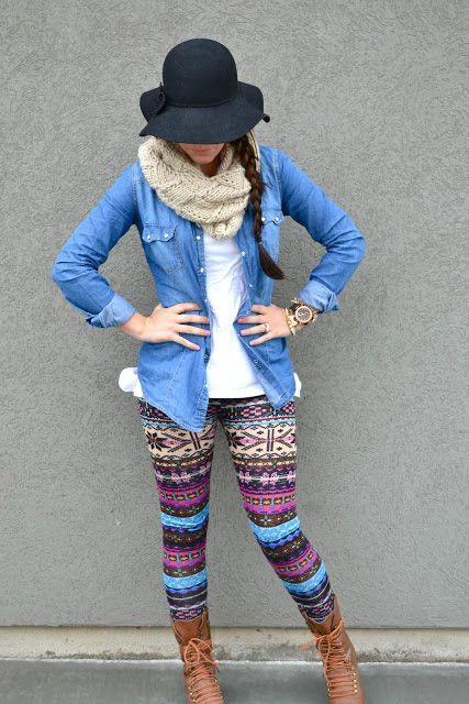 Lularoe blue rose leggings outfit: Capri pants,  Electric blue,  Street Style,  Electric Blue And Blue Outfit,  Legging Outfits  