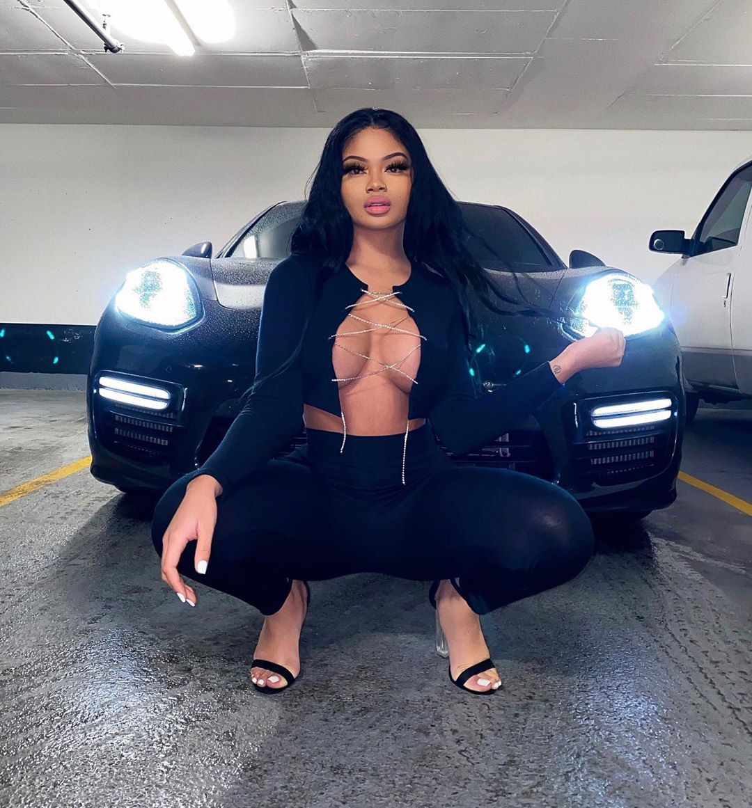 Filipina X Ghanaian legs pic, Outerwear, personal luxury car: Sexy Outfits,  Instagram girls  