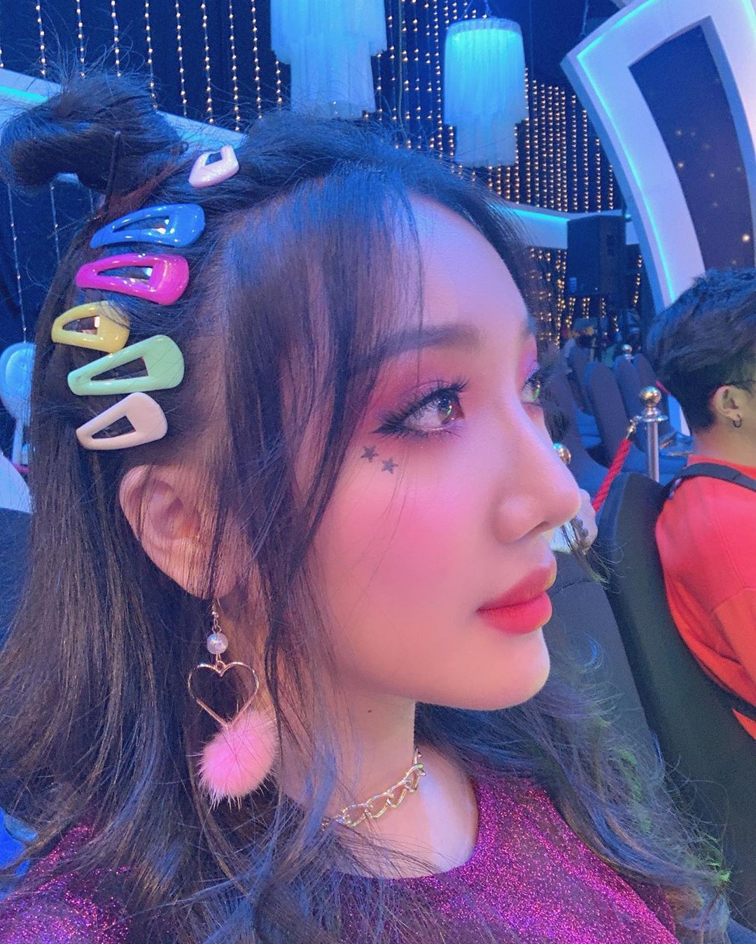 Hsu Eaint San Bautiful Face, Glossy Lips, Haircuts: Instagram girls,  Pink And Blue Outfit  