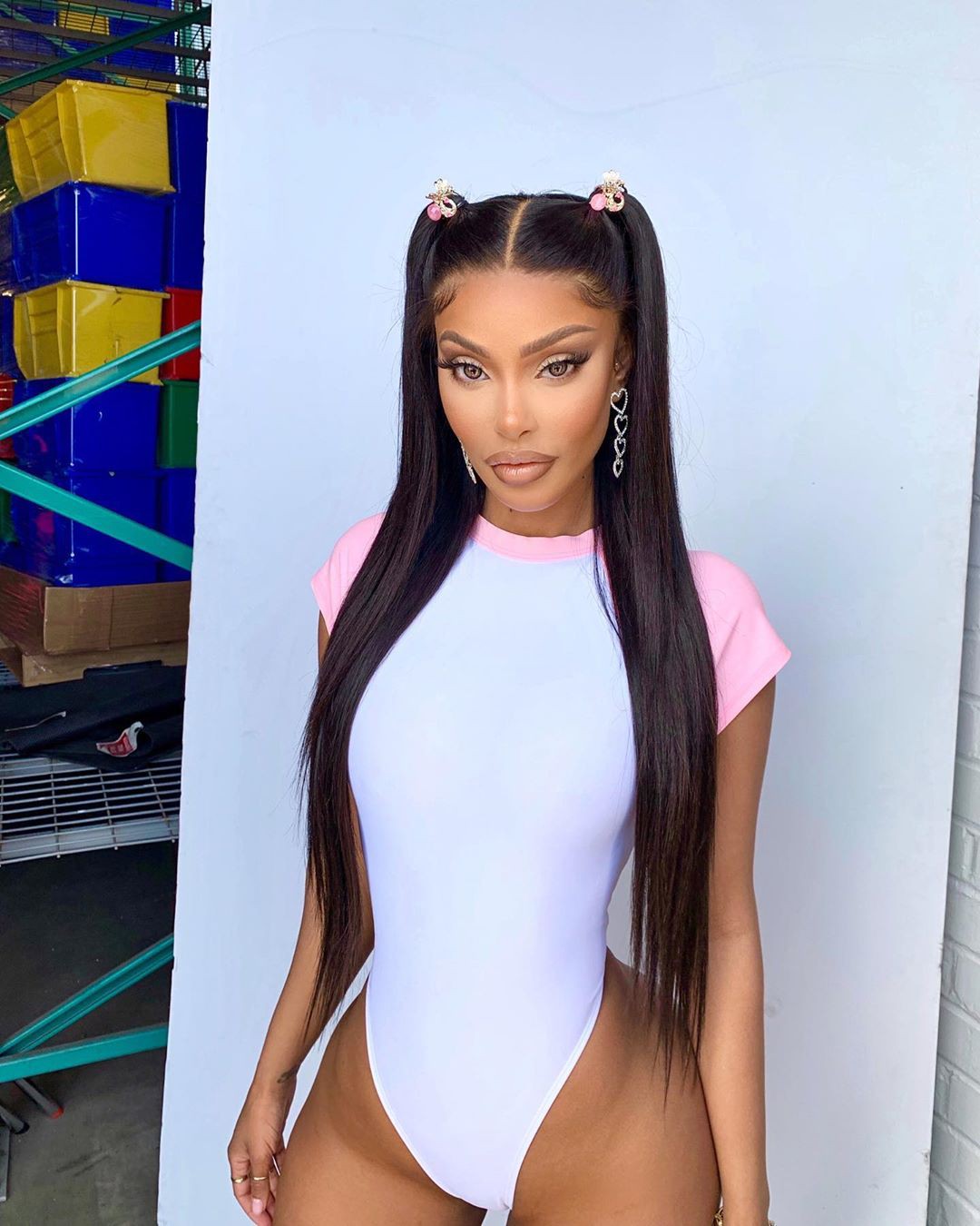Yodit Yemane sportswear colour combination, Lip Makeup, Long Hair Girl